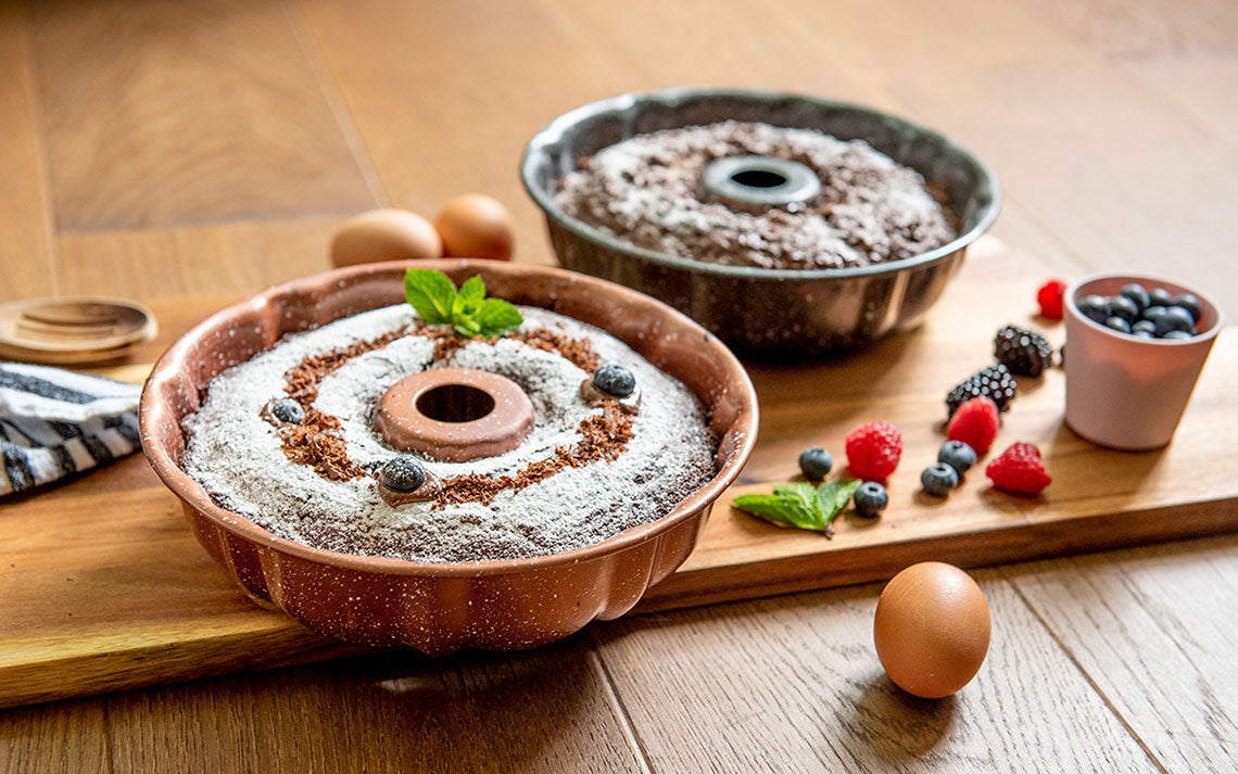 24 cm Round Ring Bundt Cake Baking Tin Mould in Speckled GreyBlack