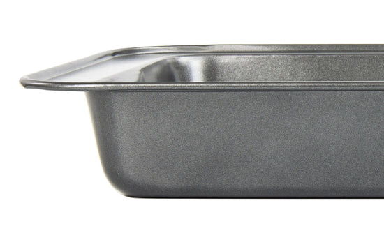 Premium Medium Roasting Tray 235 x 350 x 5cm
