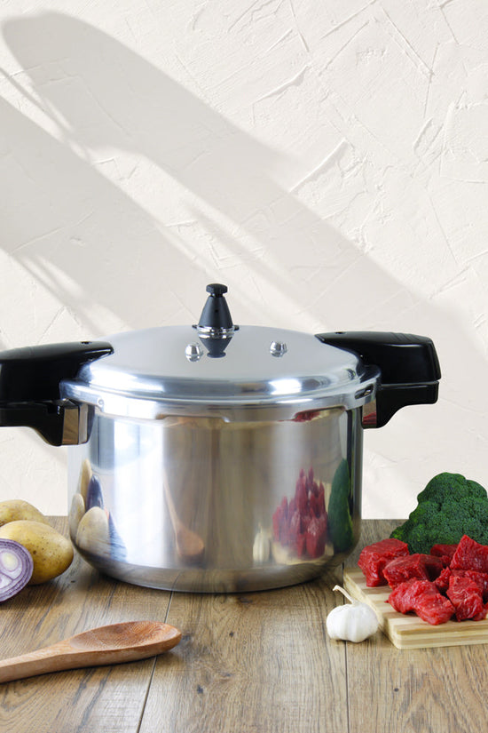 SQ Professional 12L Aluminium Pressure Cooker NonInduction Hob Compatible