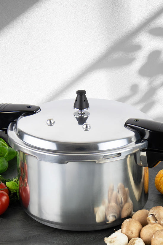 SQ Professional 12L Aluminium Pressure Cooker NonInduction Hob Compatible