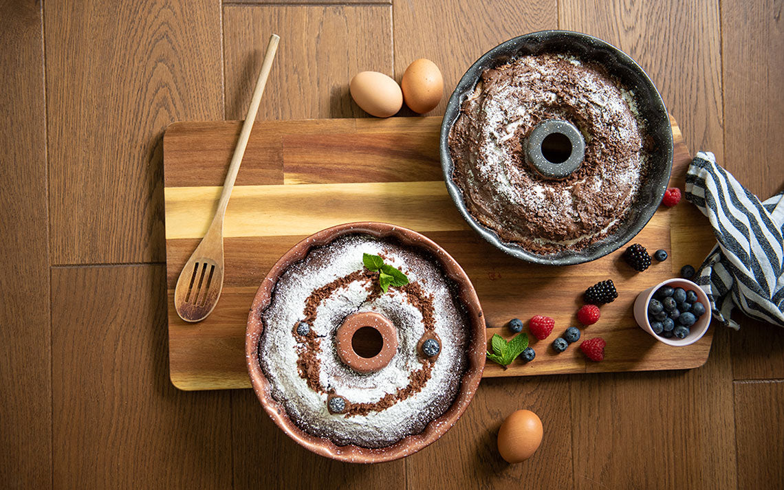 24 cm Round Ring Bundt Cake Baking Tin Mould in Speckled GreyBlack