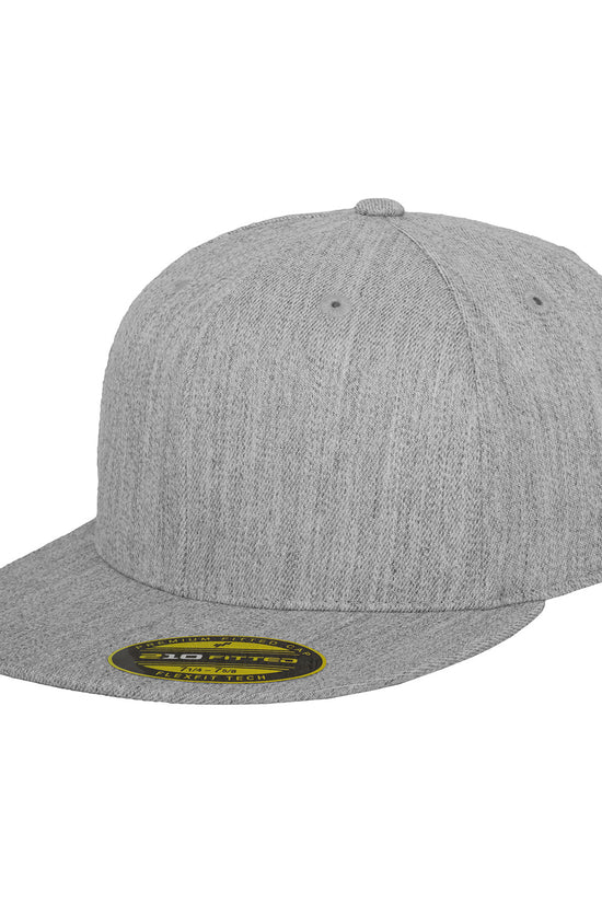 Flexfit Premium 210 Fitted Cap Unisex Adult