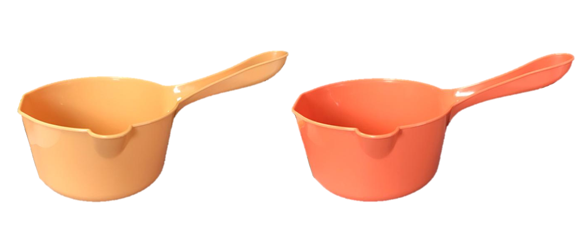 Durable Bathroom Plastic Water Scoop in Assorted Colors 29 cm