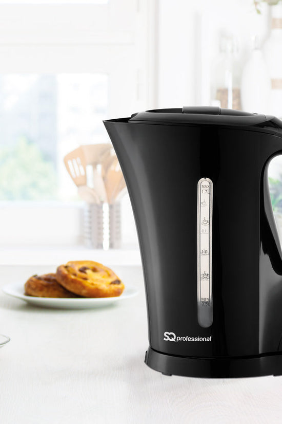 SQ Professional Aquen Plastic Kettle 17L 2200W Black Efficient Stylish