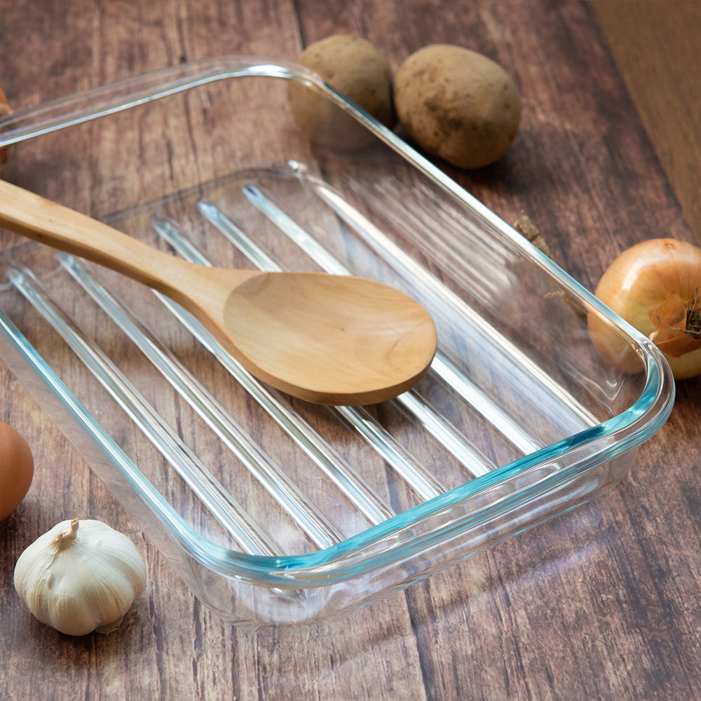 Durable Tempered Glass Ribbed Oven Roasting Tray 3L Capacity