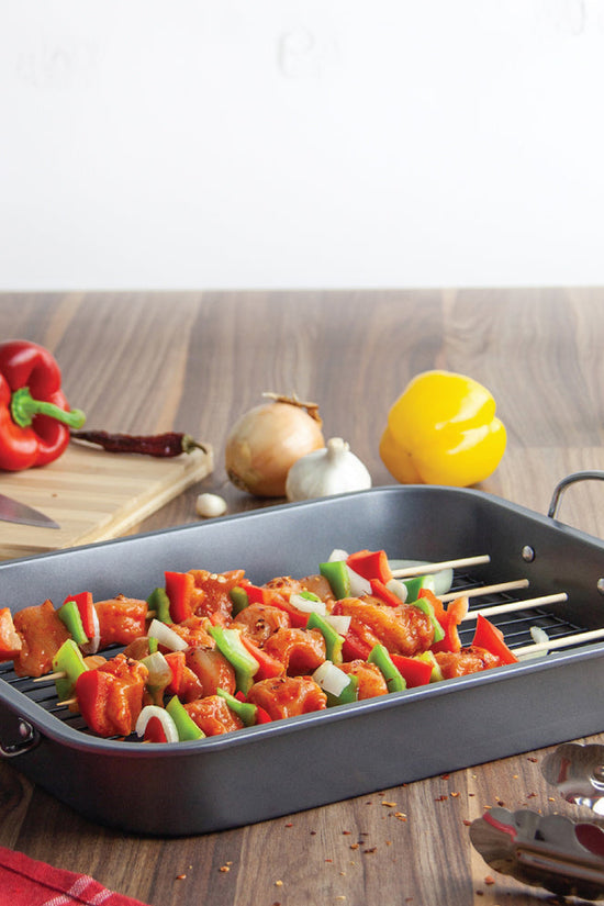 SQ Professional Non Stick Roasting Tray with Rack 35L Capacity