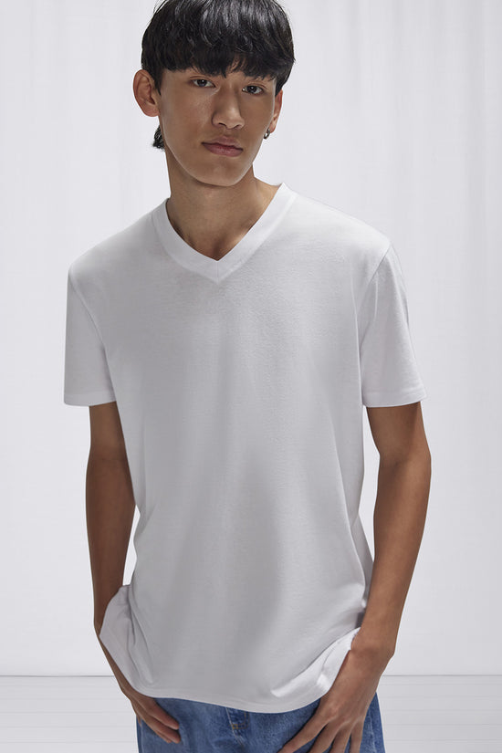 BC E150 V Premium VNeck TShirt