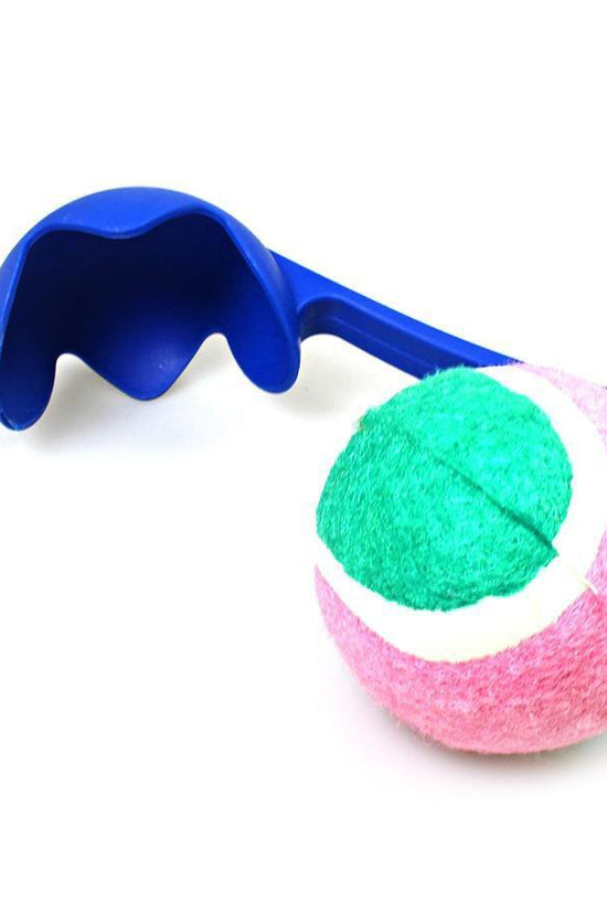 IIGEurope 35 cm Plastic Dog Tennis Ball Chucker Launcher Assorted Colors