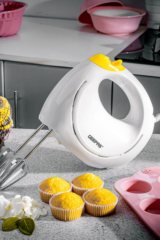7Speed Baking Hand Mixer with Beater and Dough Hook Attachments