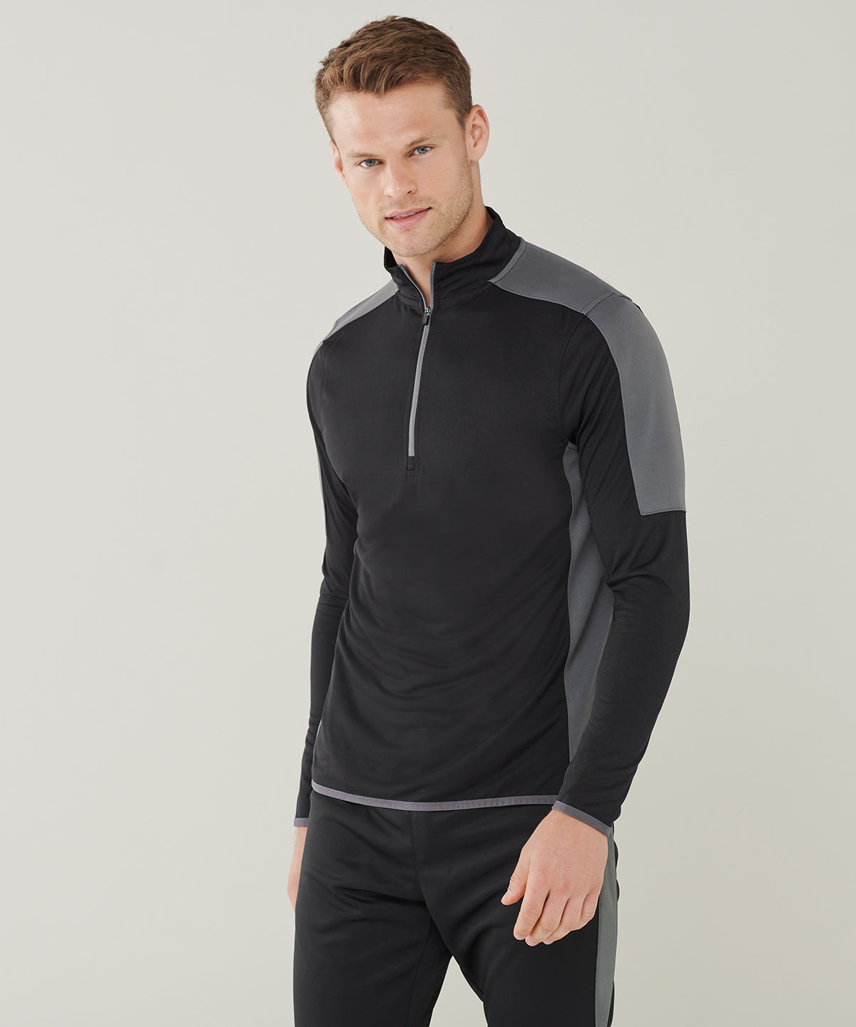 Finden Hales Zip Midlayer with Contrast Panelling Mens Sports Overtop