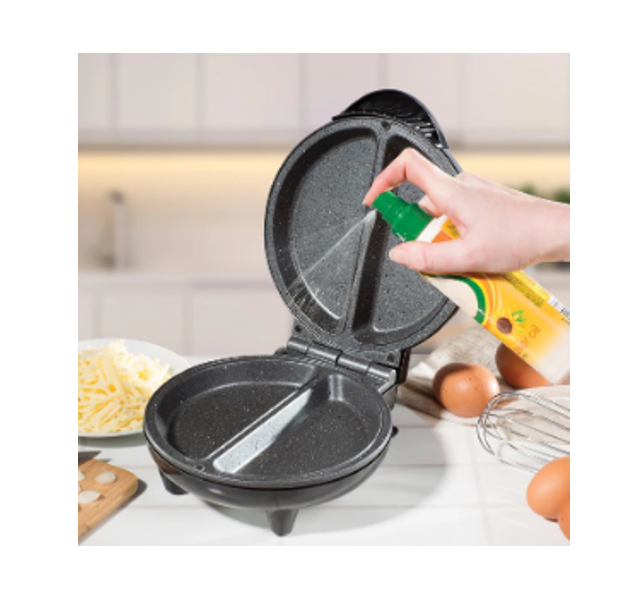 Daewoo Non Stick Deep Fill Omelette Maker 750W Perfect Breakfast Companion