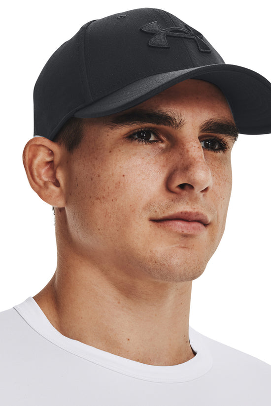 Under Armour UA Blitzing Cap Lightweight and Breathable Unisex Headwear