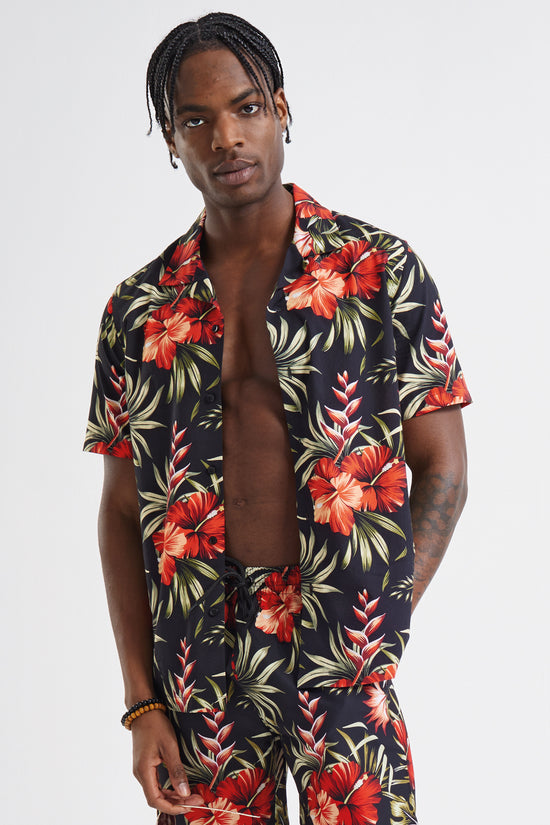 Wombat Mens ShortSleeve Cuban Collar Shirt Relaxed Fit