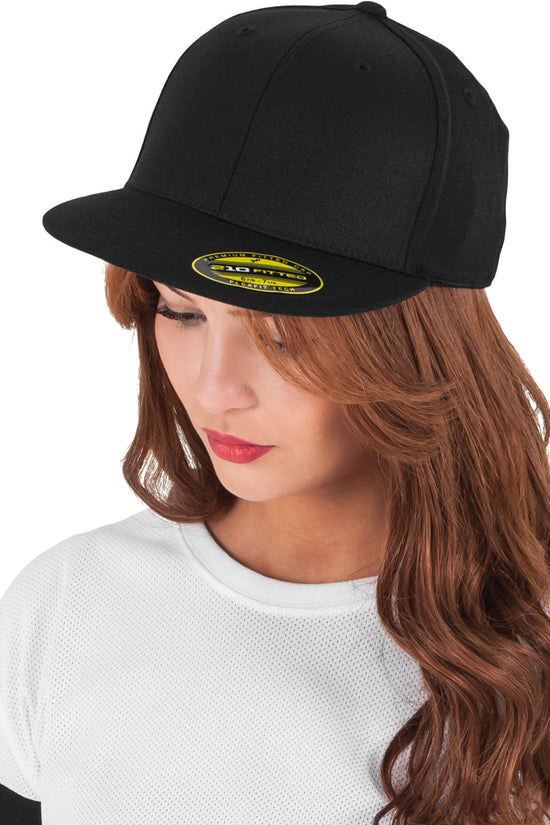 Flexfit Premium 210 Fitted Cap Unisex Adult